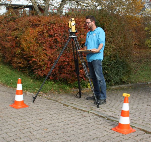 Karbonstativ GEO Delta, leicht, 93-169cm, Kopf: flach